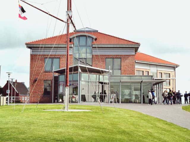 Neubau Reedereigebäude und Gäste-Service-Center, Wyk auf Föhr, Wyk auf Föhr